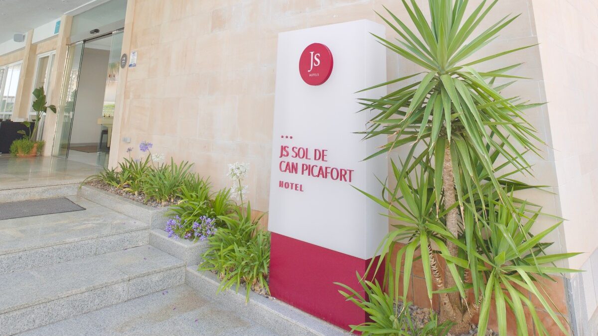 Experience Luxury and Comfort at JS Hotels Mallorca