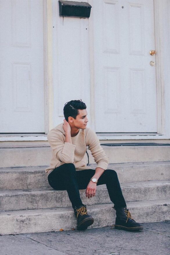 In a fashion landscape driven by fast trends and short lifespans, Oliver Sweeney stands apart with a clear philosophy: make things properly. The British brand blends traditional craftsmanship with modern design, creating footwear, clothing, and accessories that are meant to be worn, repaired, and appreciated over time—not replaced every season.